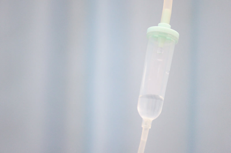歯医者で行う「点滴療法」とは。内側から細胞を呼び覚ますエイジングケア